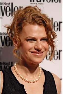 Sandra Bernhard